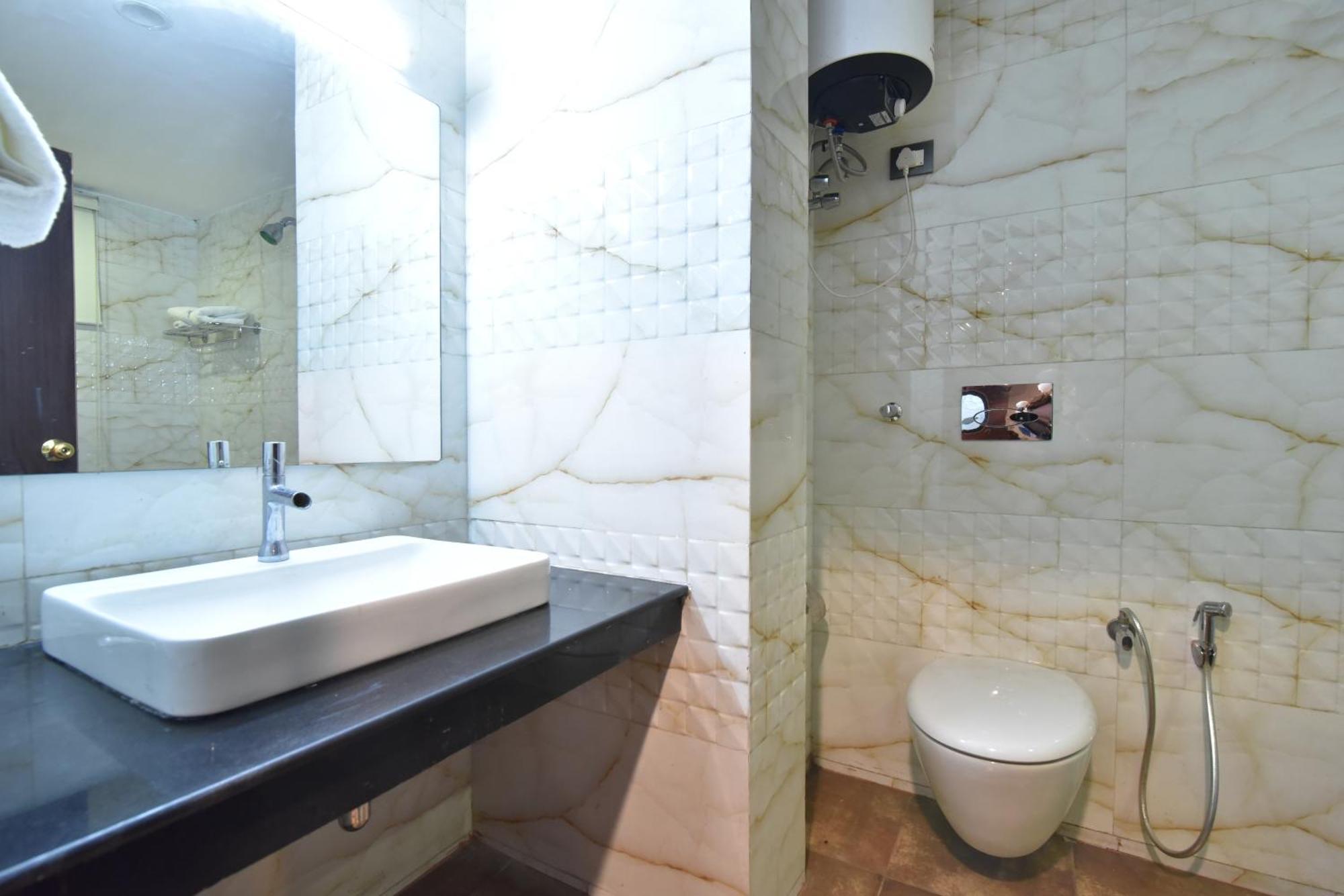 ماكليود غانج M Hotel And Restaurant المظهر الخارجي الصورة